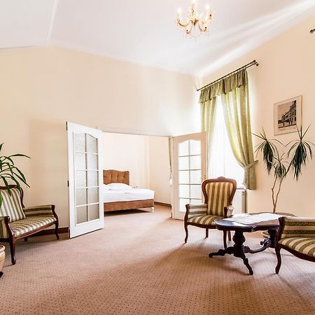 Hotel Piast Slupsk Ngoại thất bức ảnh