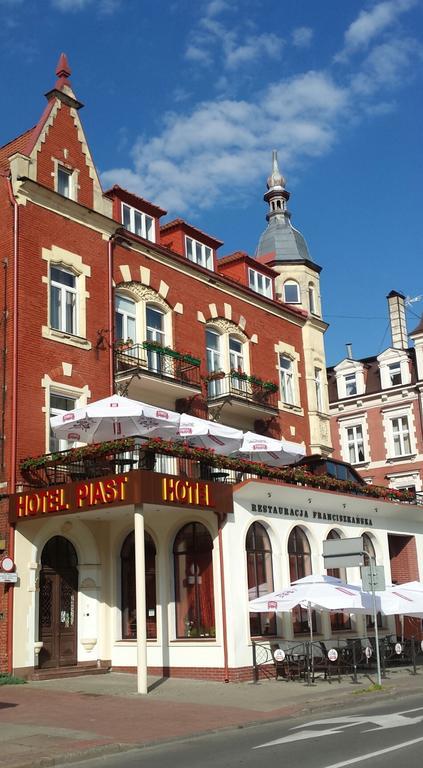 Hotel Piast Slupsk Ngoại thất bức ảnh