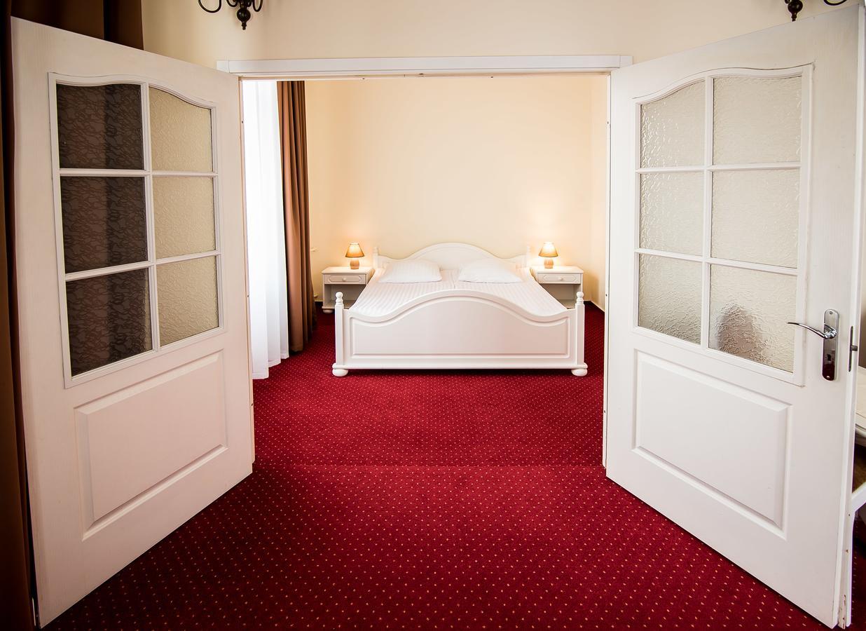 Hotel Piast Slupsk Ngoại thất bức ảnh