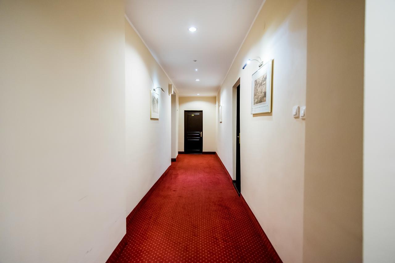 Hotel Piast Slupsk Ngoại thất bức ảnh