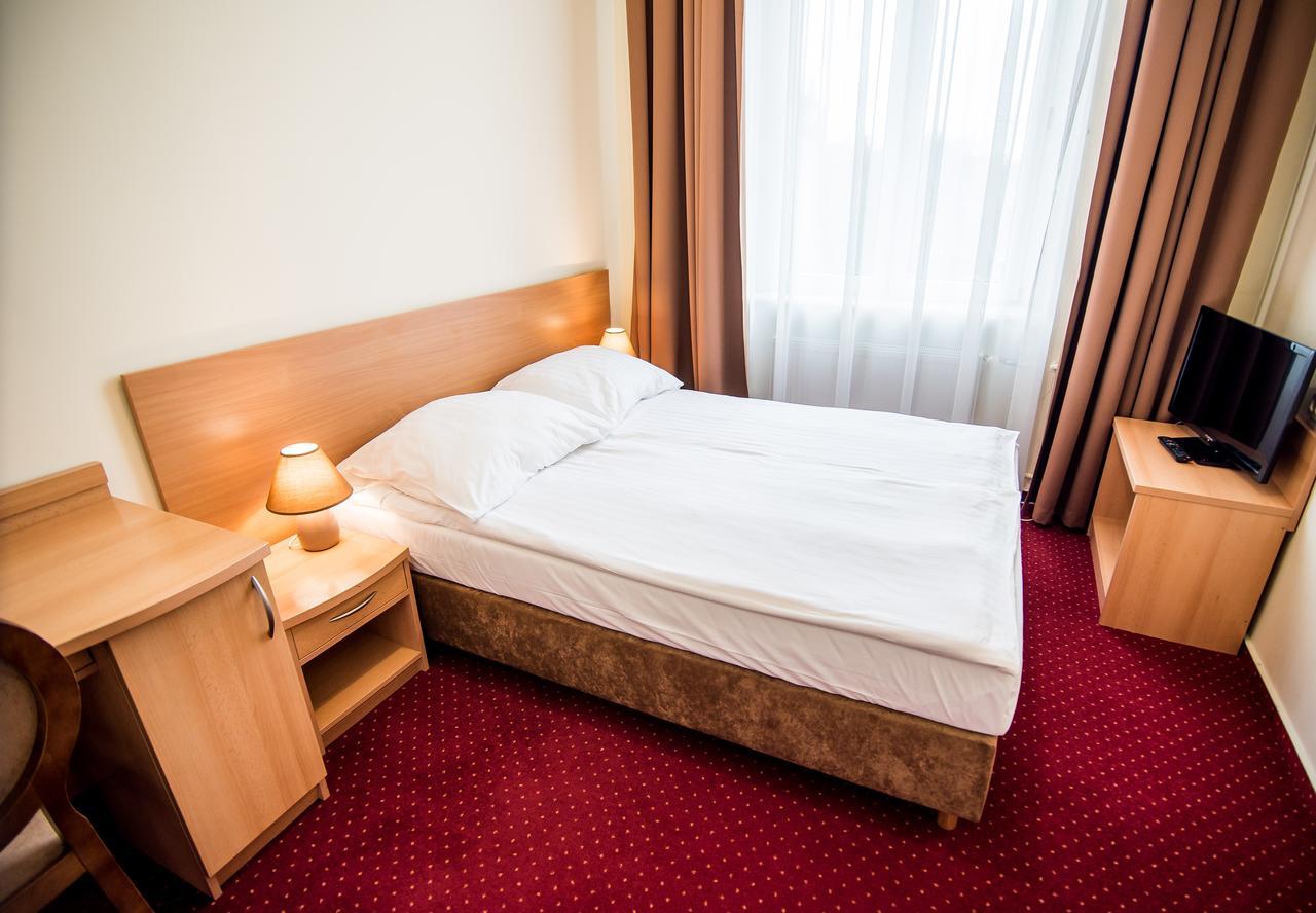 Hotel Piast Slupsk Ngoại thất bức ảnh